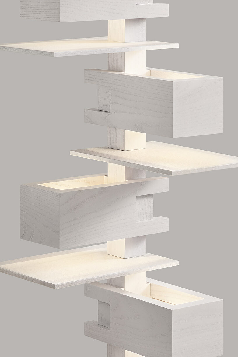 TALIESIN® 2 WHITE